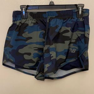 NWT New Balance 2 in1 shorts size S.